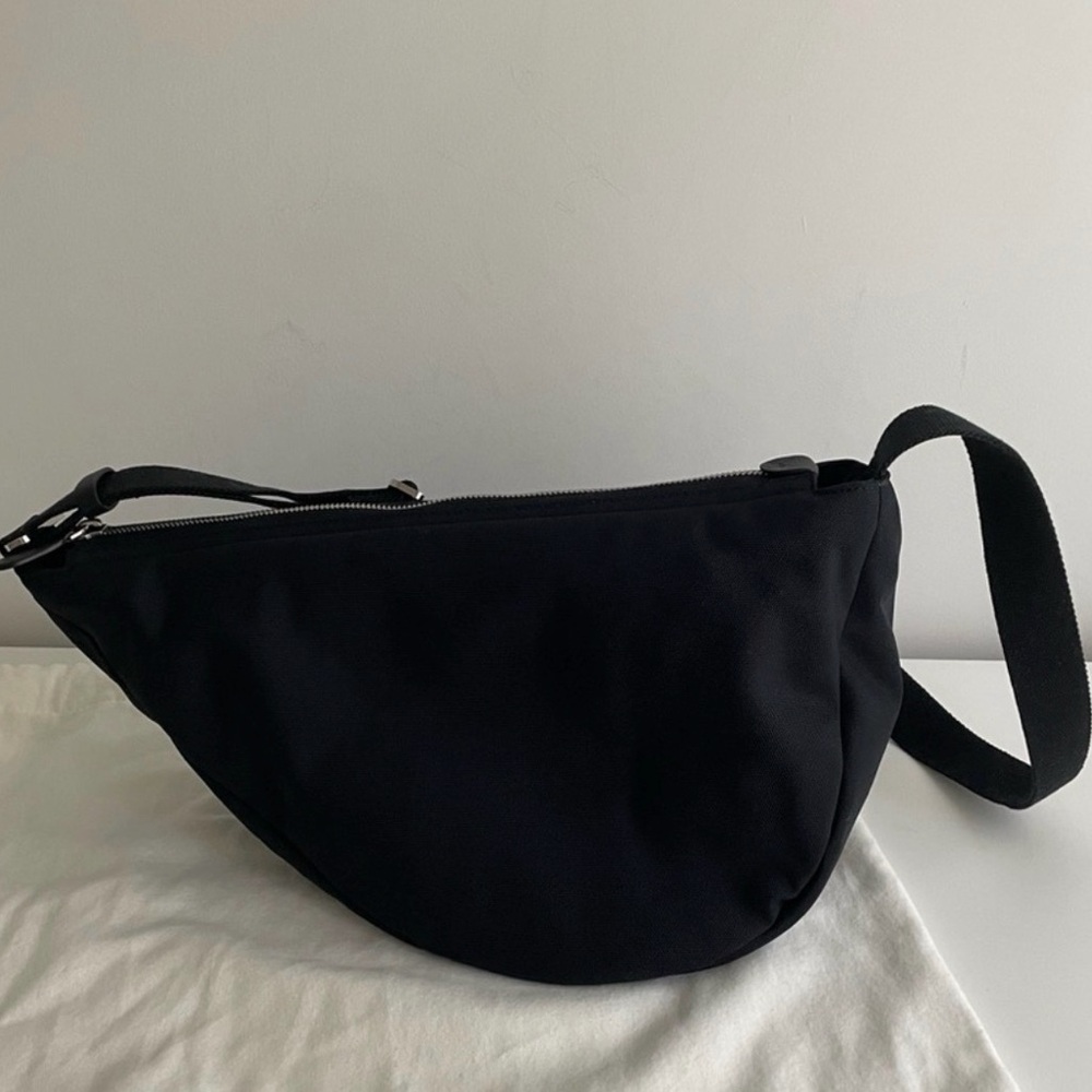 SOLD The Row Banana Bag - Picture 10 of 10